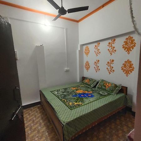 Awadh Guest House Ayodhya Exterior photo